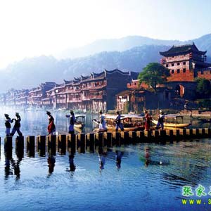 LH線：鳳凰古城、古苗寨神秘湘西一日游！